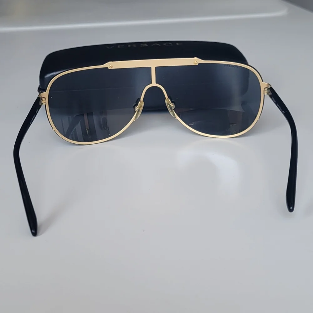 Versace Black and Gold Sunglasses VE2140 - Picture 4 of 15